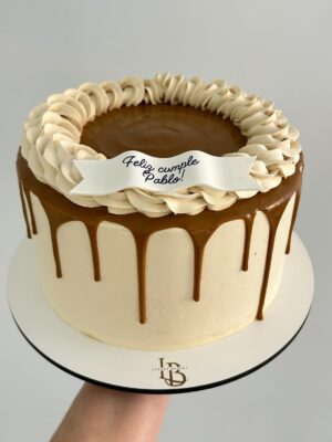 DULCE DE LECHE CAKE