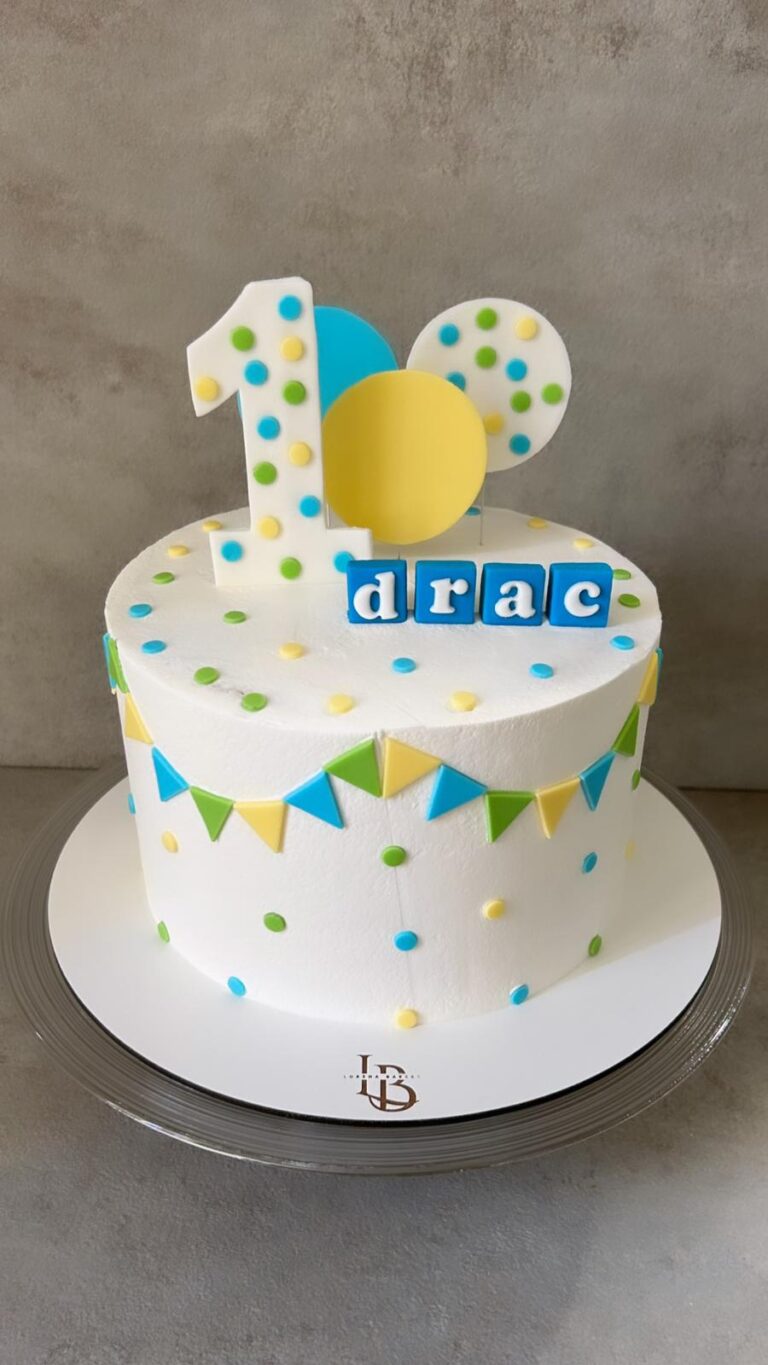 Drag one cake Barcelona, Tarta de Cumpleaños Personalizada en Barcelona