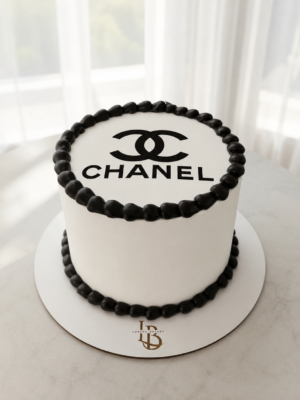 bdd9f191-6c9a-47ad-a916-83777675e3e1 Chanel cake