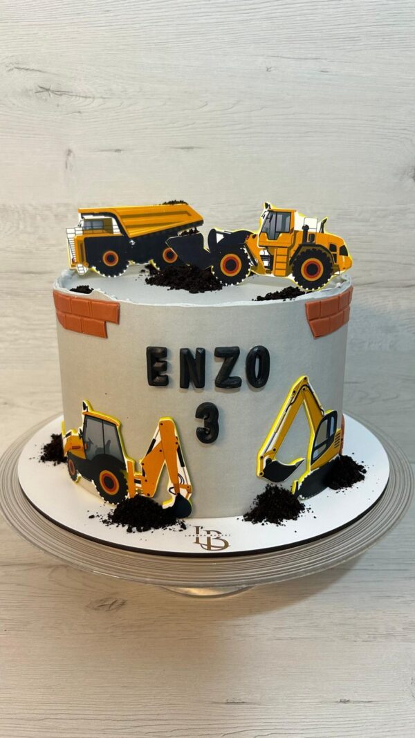 WhatsApp Image 2026-02-09 at 10.29.36 Construcción cake