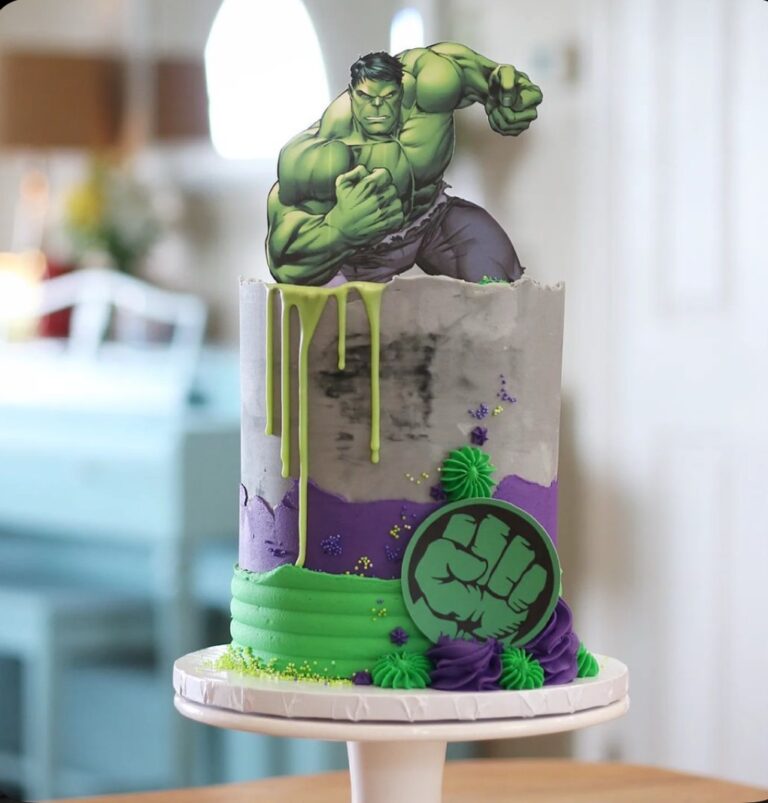 Hulk cake