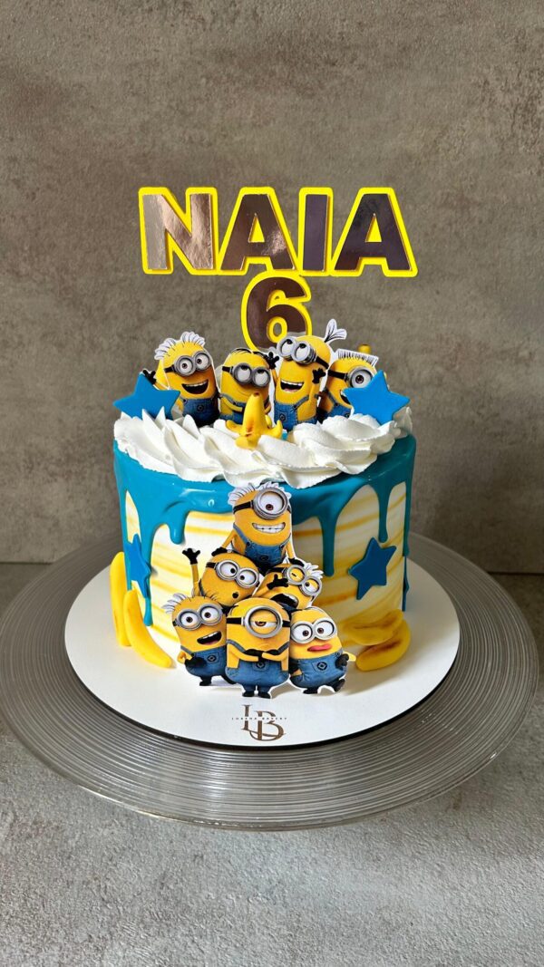 Minions cake