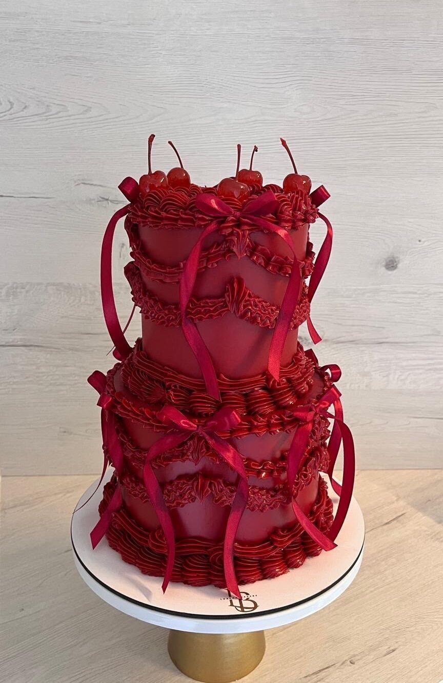 Tarta de dos pisos personalizada para bodas y eventos — tartas de boda en Barcelona