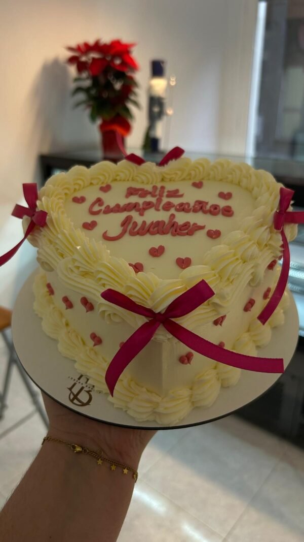 Tarta corazón  personalizado pequeño