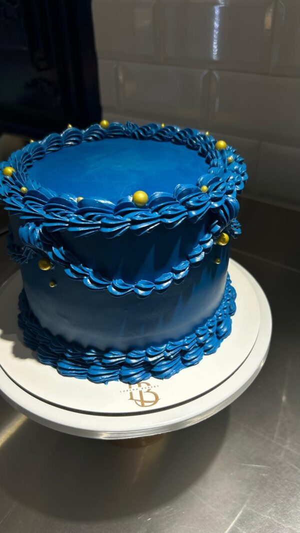 IMG-20250416-WA0232 Tarta Vintage Azul en Barcelona