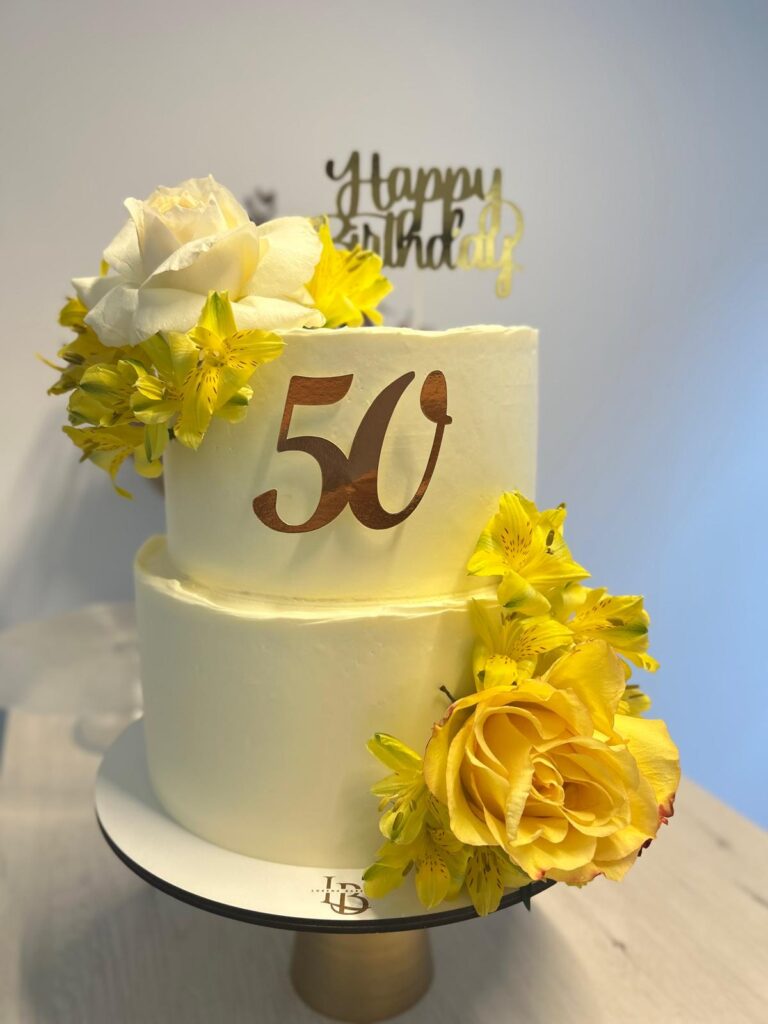 Tarta 50 Años con Flores