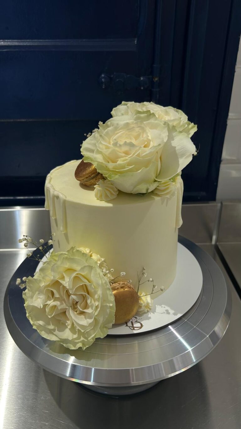 Tarta Ivory Rose & Gold