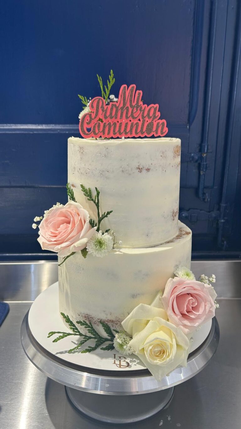 Tarta de Boda Semi-Naked de Dos Niveles con Paniculata Natural (copia)