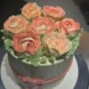 Tarta Floral de Rosas con Manga Pastelera