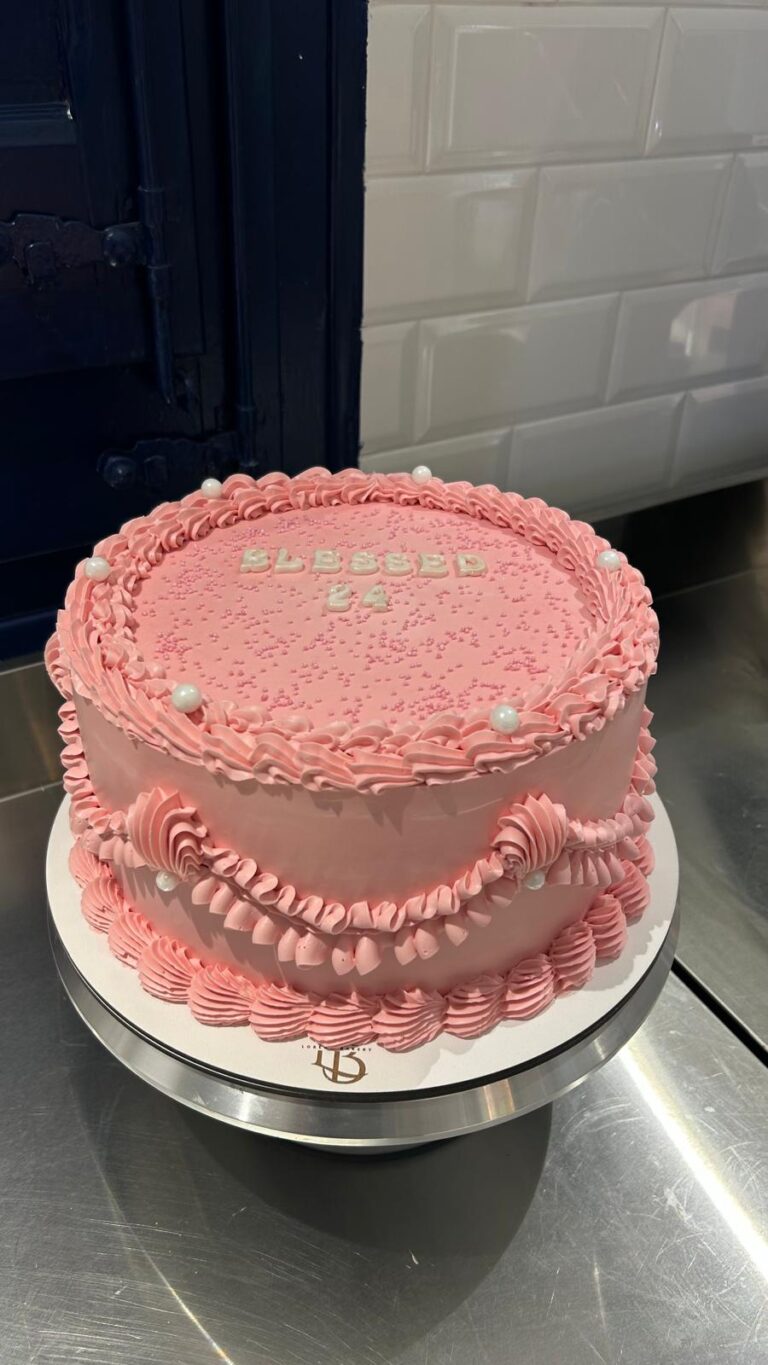 Tarta Vintage Rosa “Blessed”