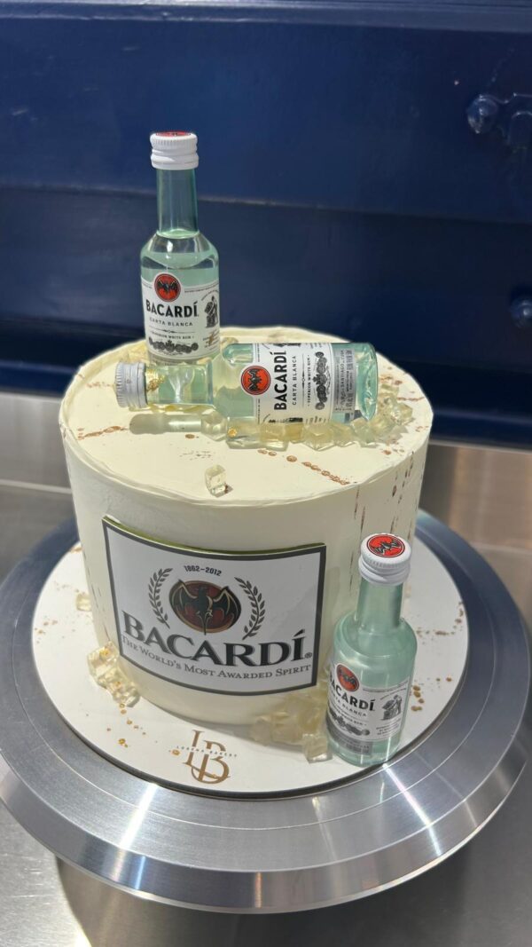 Tarta Bacardí