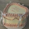 Tarta Corazón Vintage con Lazos Rosa y Crema