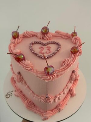 Tarta Corazón Rosa Deluxe con Cerezas