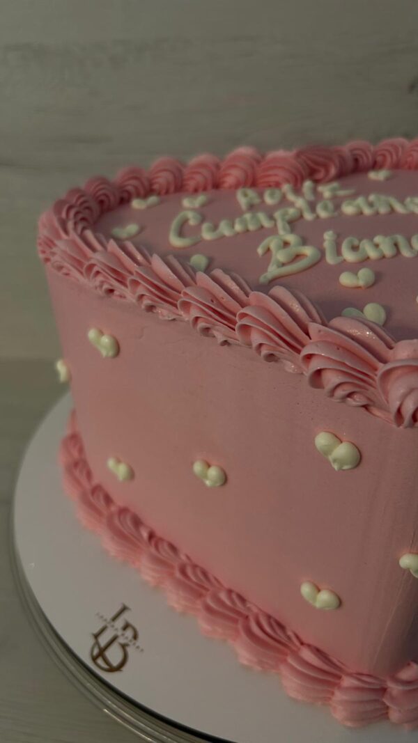 Tarta Corazón Rosa Vintage