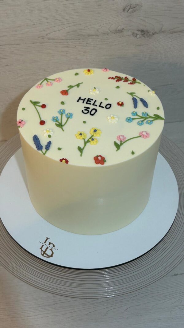 WhatsApp Image 2026-02-09 at 10.20.35 (8) Tarta Floral Minimal Pintada a Mano