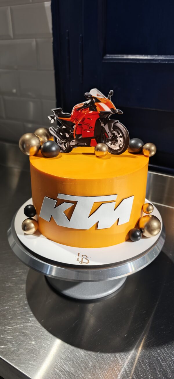 KTM cake Tarta personalizada