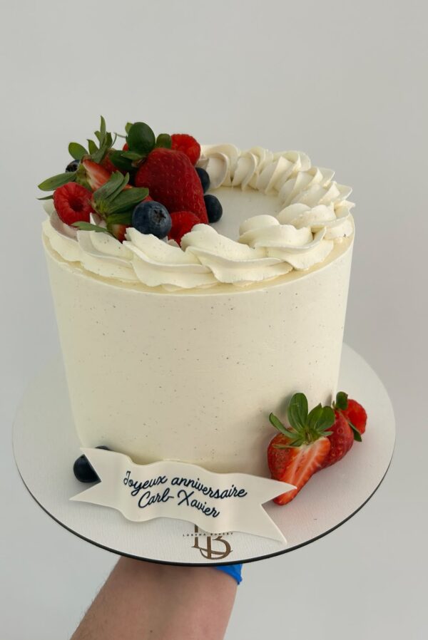 Frutos Rojos Cake